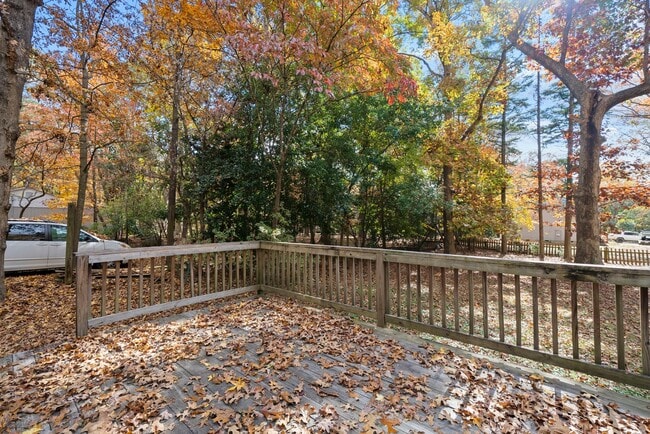 Building Photo - 900 Branch St