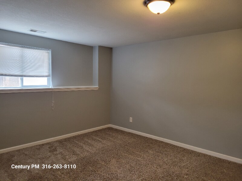 Building Photo - 16 Cedar Pointe Ct