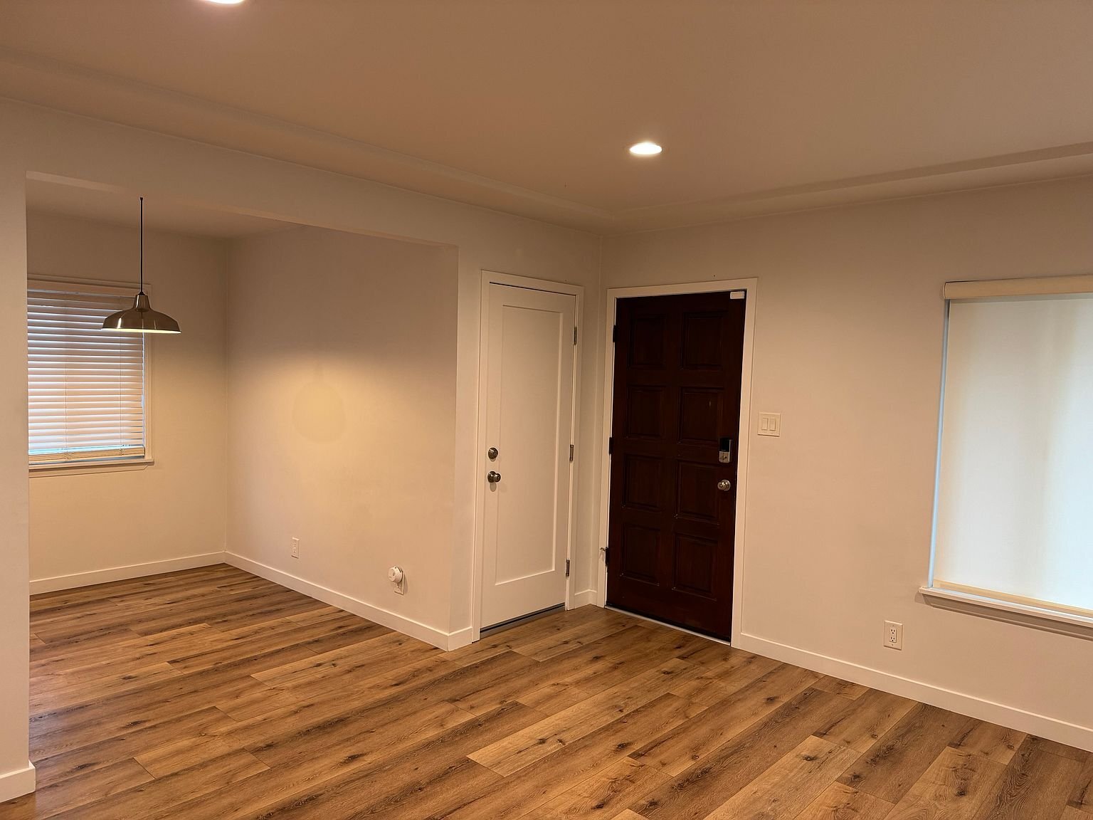 Building Photo - 256 W Lomita Blvd