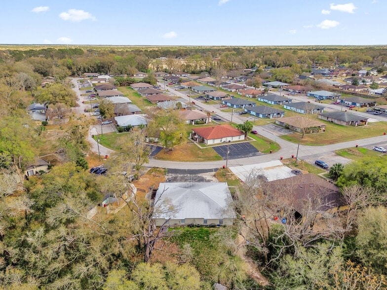 Building Photo - 2920 SE 53rd Ct