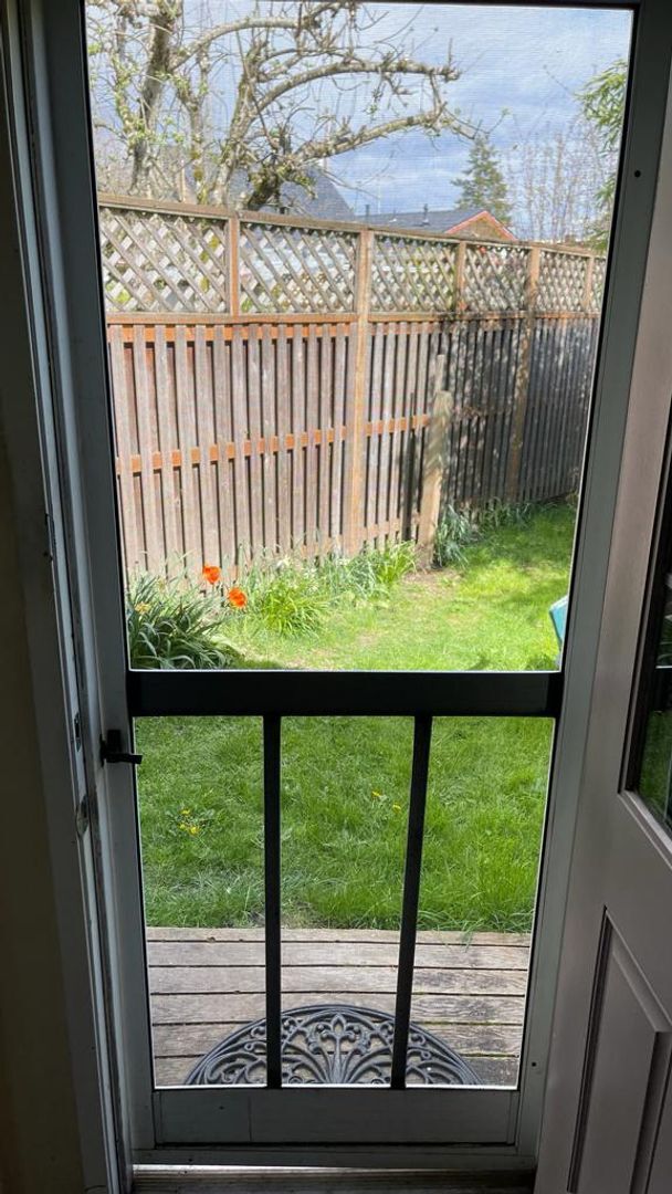 Building Photo - Cozy 1 Bed, 1 Bath Home with Backyard and is Near OSU Campus!