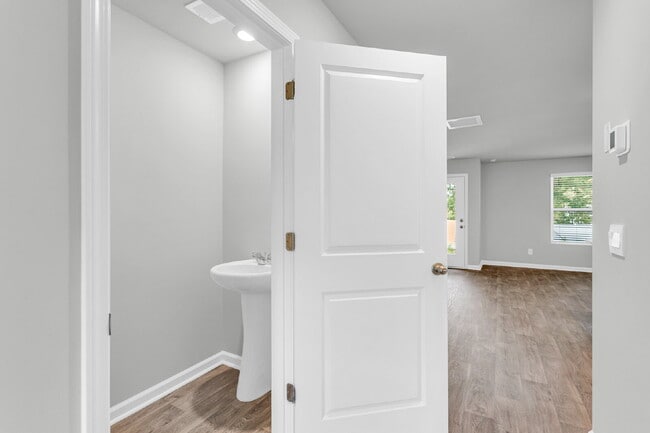 Building Photo - Beautiful Townhome at the Pines of New Hampstead