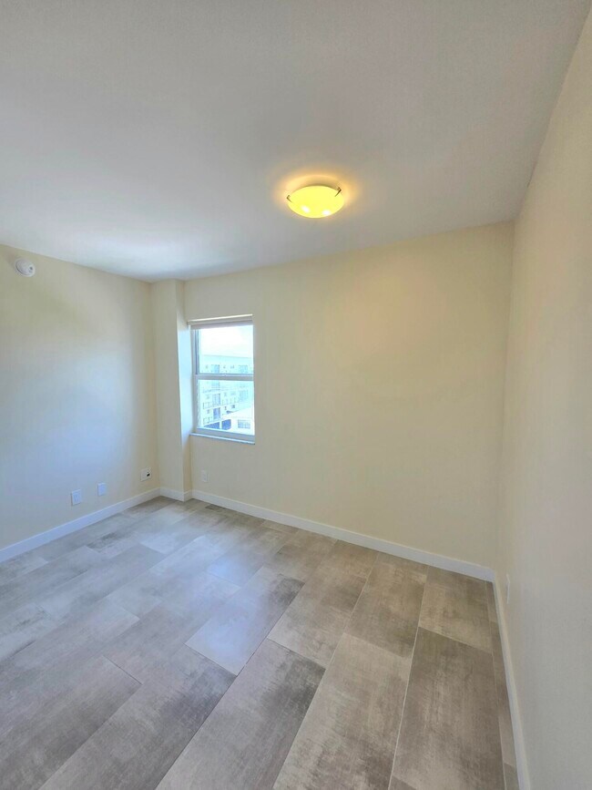Building Photo - 137 Golden Isles Dr