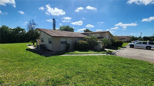 Building Photo - 6182 Principia Dr