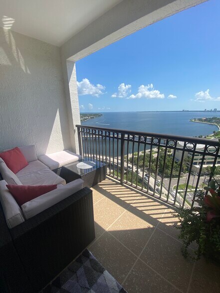 Building Photo - 345 Bayshore Blvd