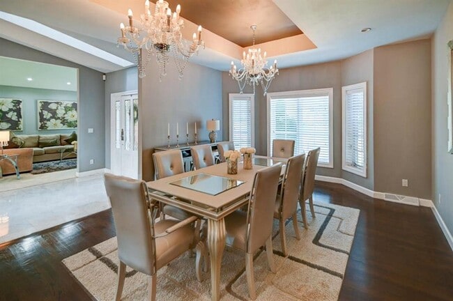 Building Photo - Incredible furnished house on Madison's West Side