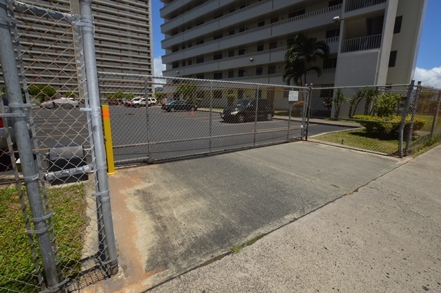 Building Photo - Salt Lake - Pikake Manor 2 bed, 1 bath, 2 parking