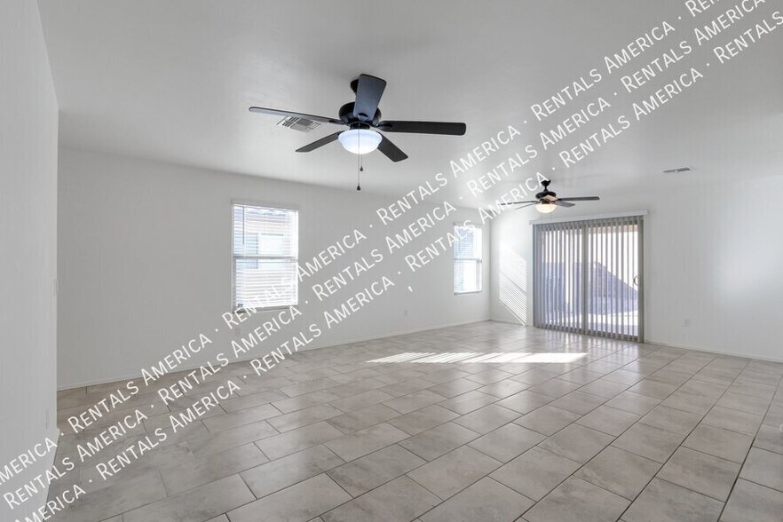 Building Photo - 8755 E Stone Meadow Cir