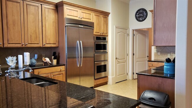 Building Photo - 201 W Capricorn Dr