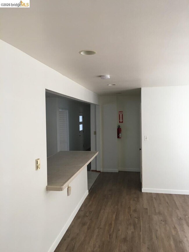 Building Photo - 1641 Walnut St