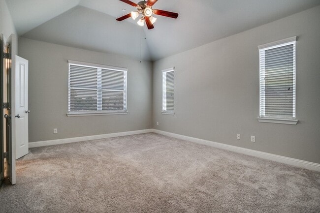 Building Photo - 6120 Rilla St