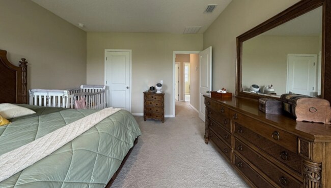 Building Photo - 13781 Wineberry Dr