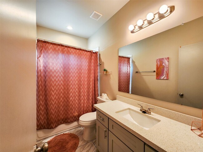 Building Photo - 5910 Shelburne St