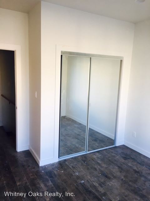 Building Photo - 851 46th Ave