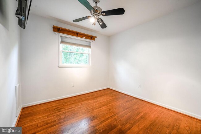 Building Photo - 3391 Bristol Ct