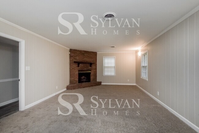 Building Photo - Carve Out a Great Life Here!