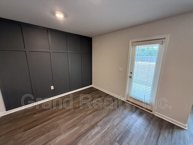 Building Photo - 7640 Gumbo Ave