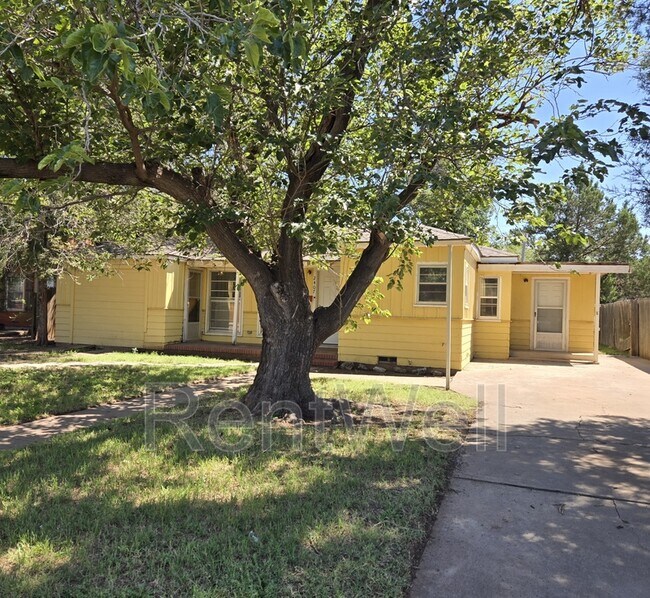 Primary Photo - 2407 28th St