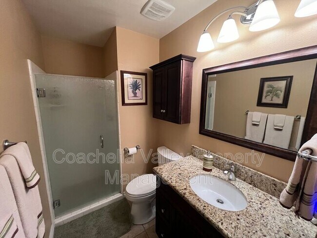 Building Photo - 643 N Vía Acapulco