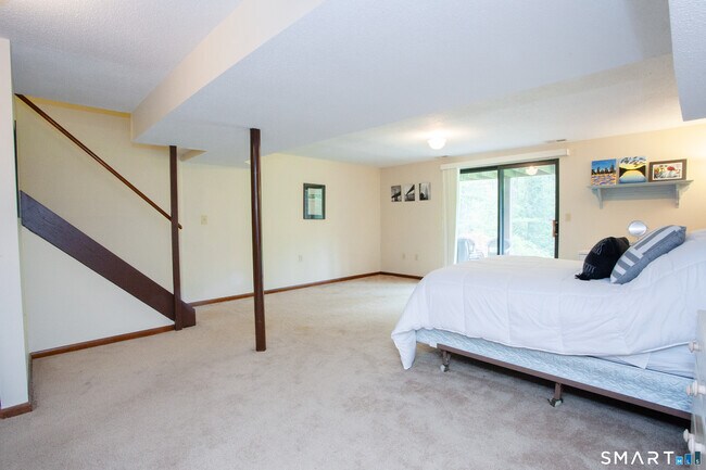 Building Photo - 17 Wiggins Farm Dr