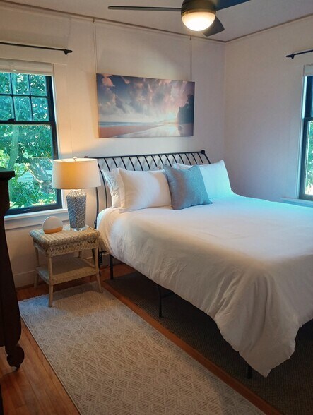 Building Photo - 1209 32nd St