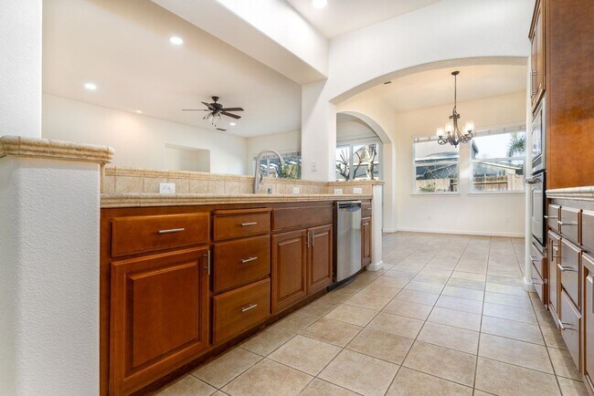 Building Photo - 3350 W Stewart Ave