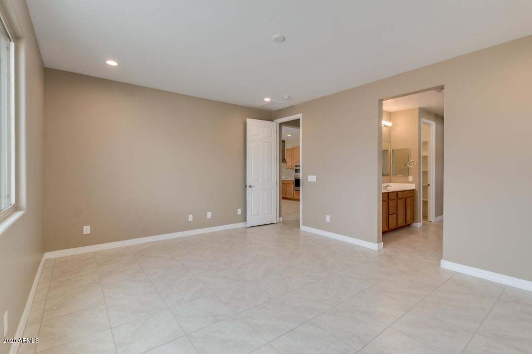 Building Photo - 17695 W Buchanan St