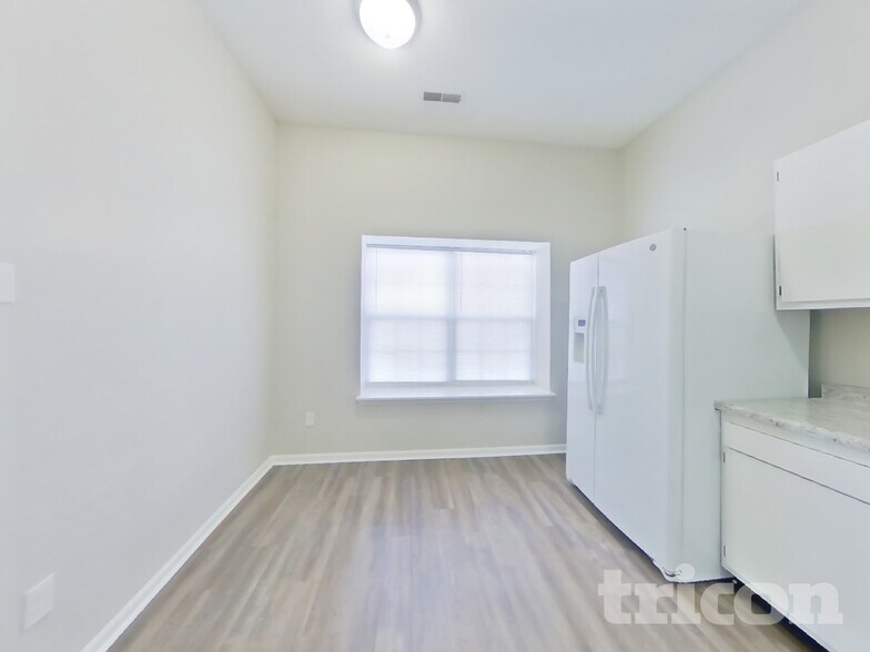 Building Photo - 4669 Driftwood Ln