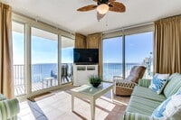Building Photo - 9900 S Thomas Dr