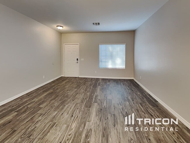 Building Photo - 42780 W Wild Horse Trail