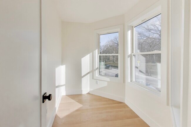 Building Photo - 2195 Dorchester Ave