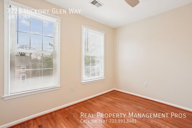 Building Photo - 7728 Hickory Glen Way