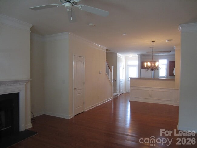 Building Photo - 216 Welton Way