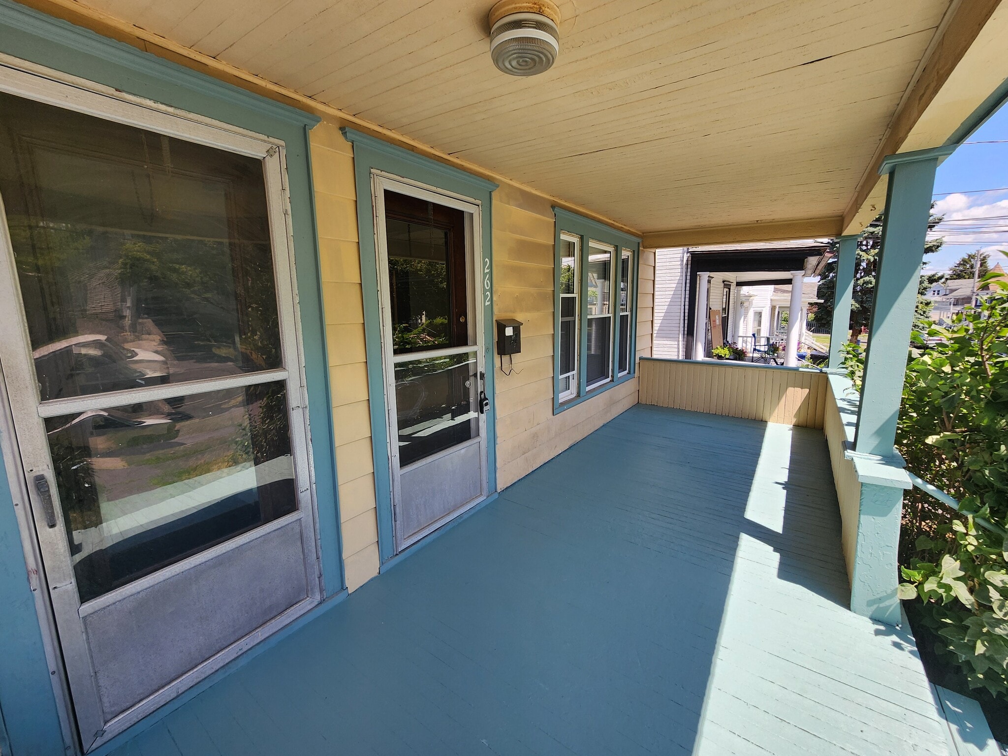 Building Photo - 262 Tennyson Ave