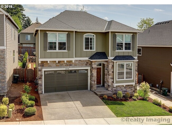 Building Photo - FOR RENT UNFURNISHED: Beautifully maintained 2015 Noyes-built home, 5 bed, 3 bath, 2 car garage w...