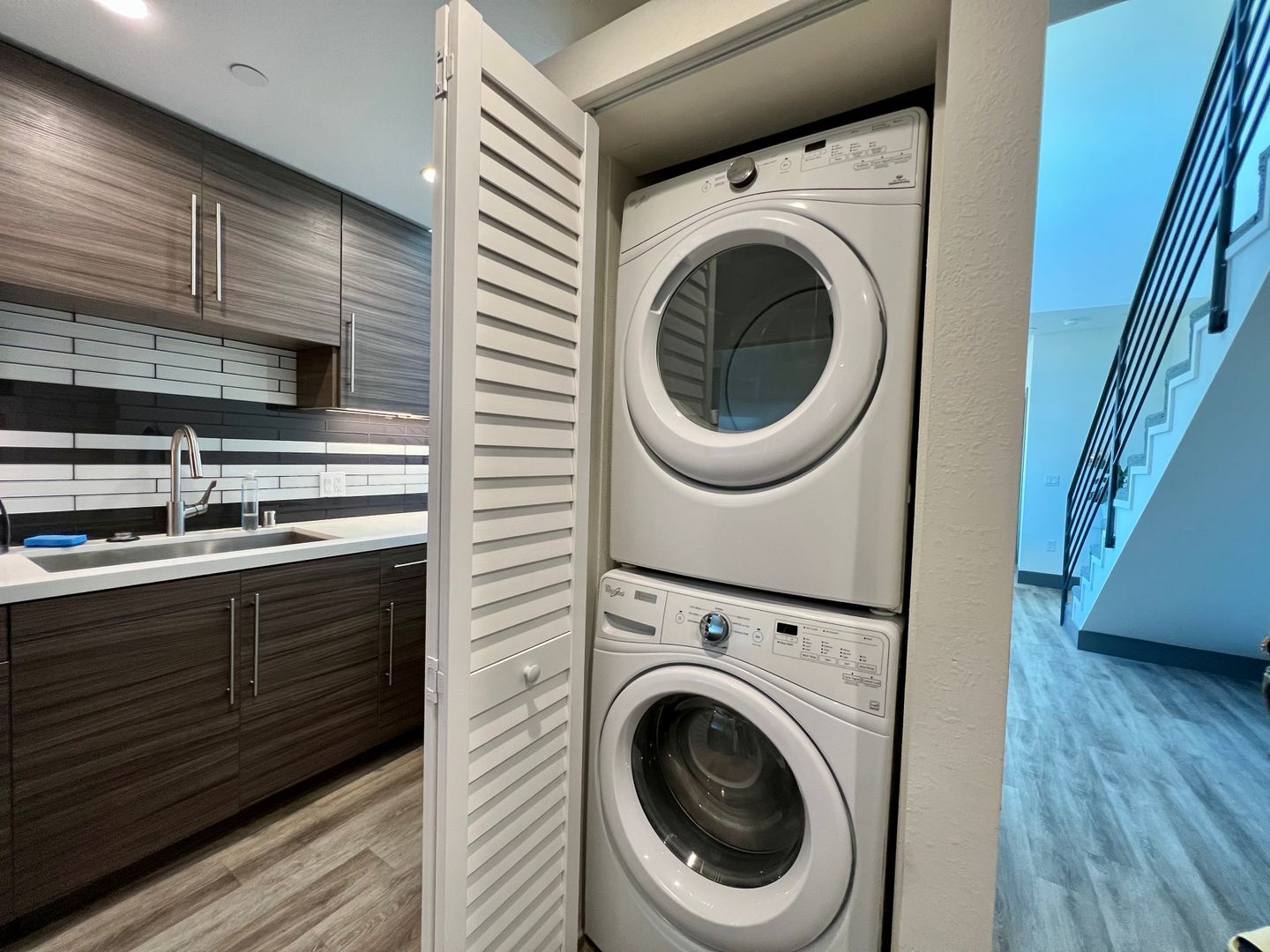 Building Photo - 3743 Midvale Ave