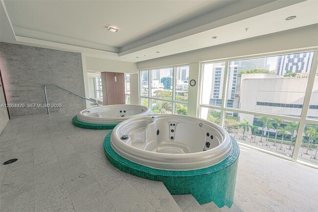 Building Photo - 31 SE 5th St