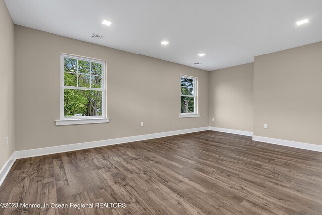 Building Photo - 474 Rickey Ln