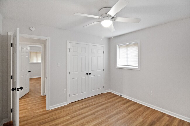 Building Photo - 1027 Tanglewood Dr