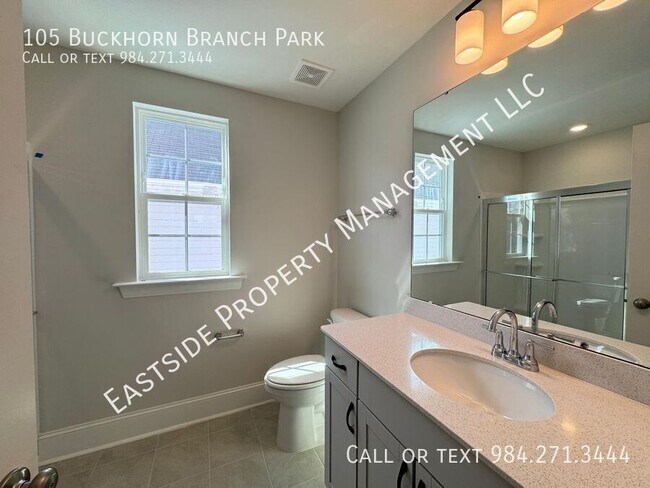 Building Photo - 105 Buckhorn Br Pk