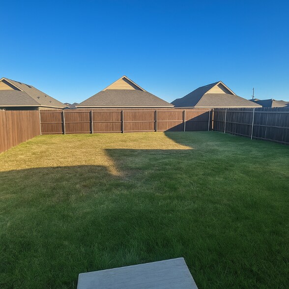 Building Photo - 108 Jasmine Dr