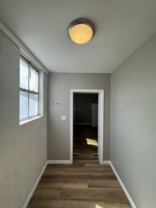 Building Photo - 6 Laurel Hill Ln