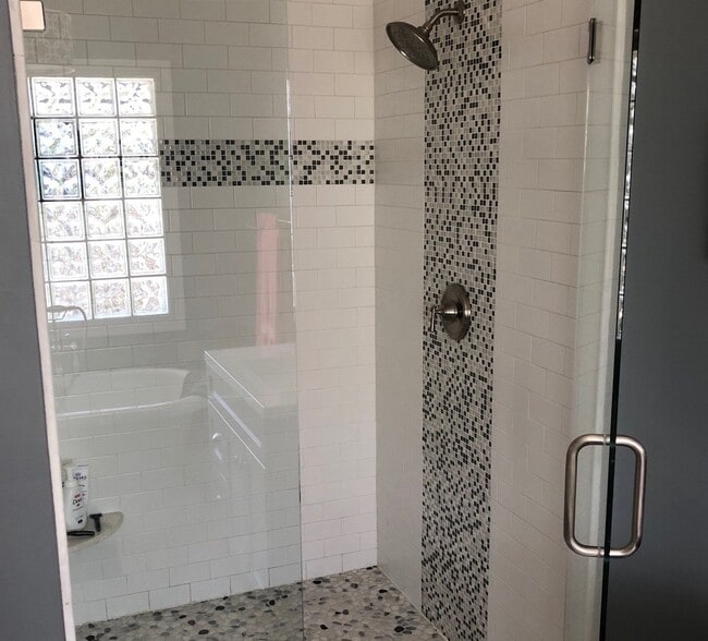 Building Photo - Beautiful Furnished Croatan Beach Home.