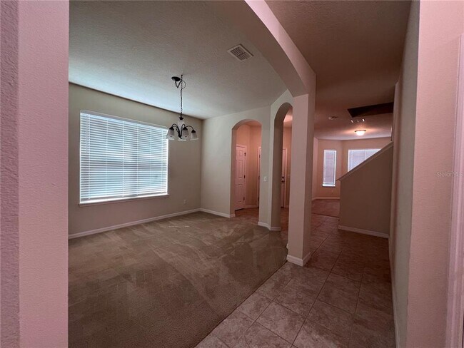 Building Photo - 1310 Oakcrest Ct