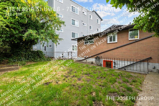 Building Photo - 718 N 85th St