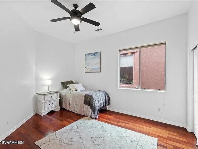 Building Photo - 30 Firebird Ct