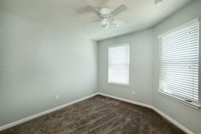 Building Photo - 748 Nautical Lp