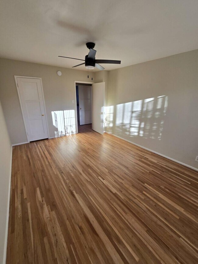 Building Photo - 1.0 bedroom in Pasadena California 91106