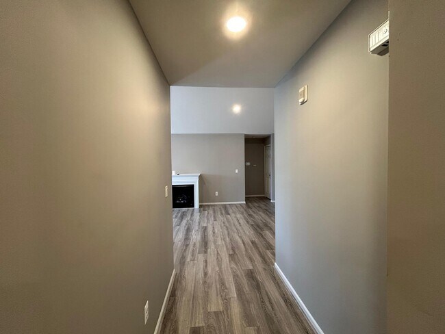 Building Photo - 4035 Cornerstone Dr