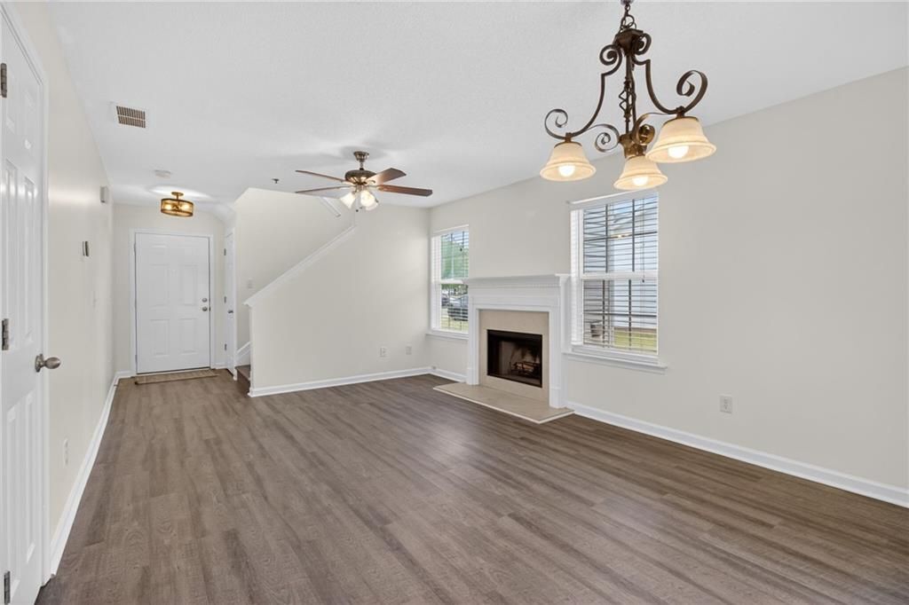Building Photo - 275 Cottonwood Creek Cir